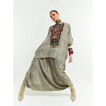 Aseem Kapoor Grey Kuru Trapeze Kurta With Draped Trouser (Set of 2)