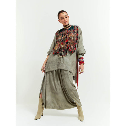 Aseem Kapoor Grey Zuri Gilet With Kurta And Draped Trouser (Set of 3)