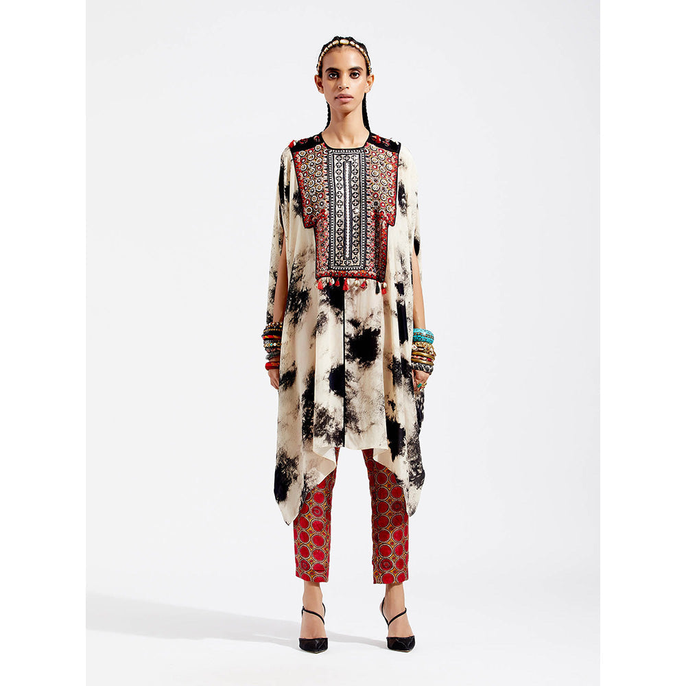 Aseem Kapoor Beige Ritu Tunic With Pant (Set of 2)