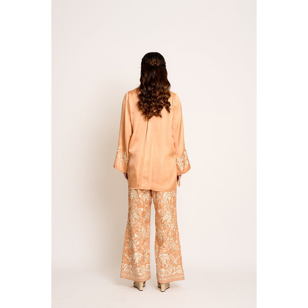 ASHTAR Peach Fuzz Alaya Twin Co-ord (Set of 2)
