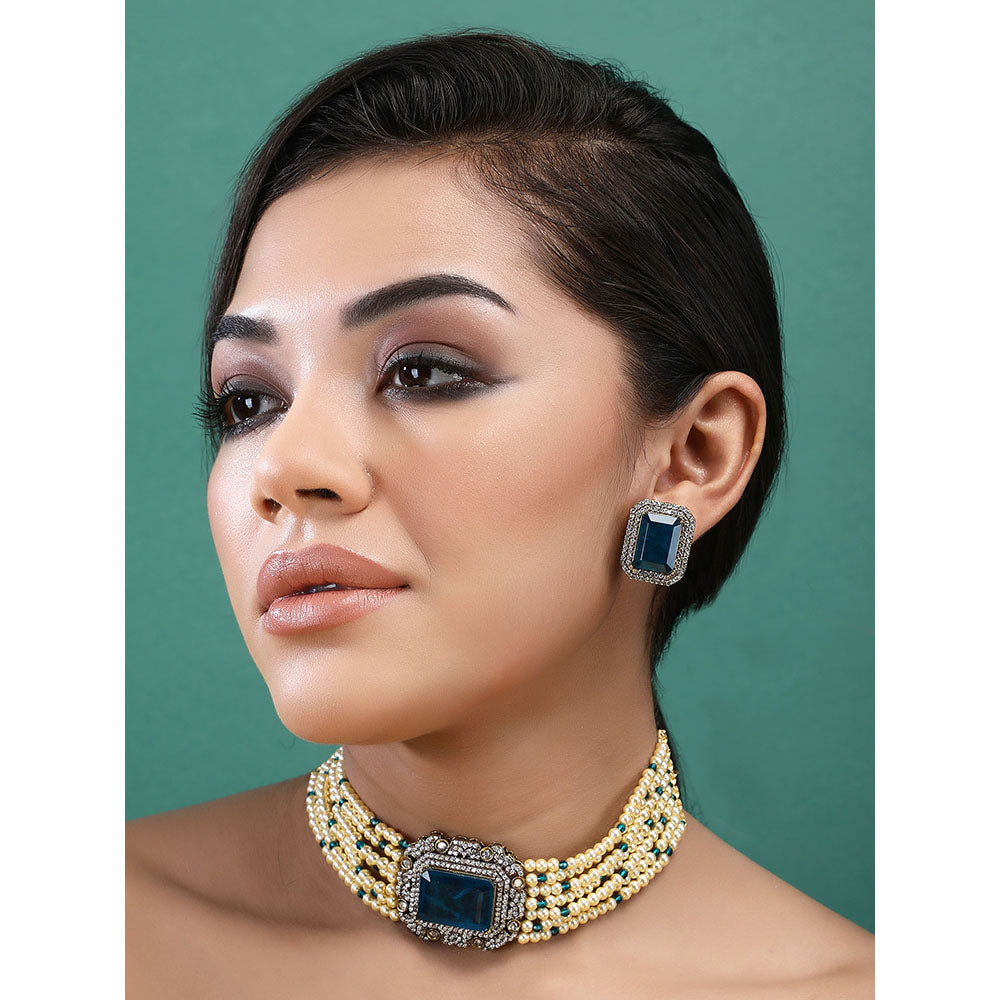 Auraa Trends 22KT Gold Plated Kundan Elegant Blue Choker Necklace Set