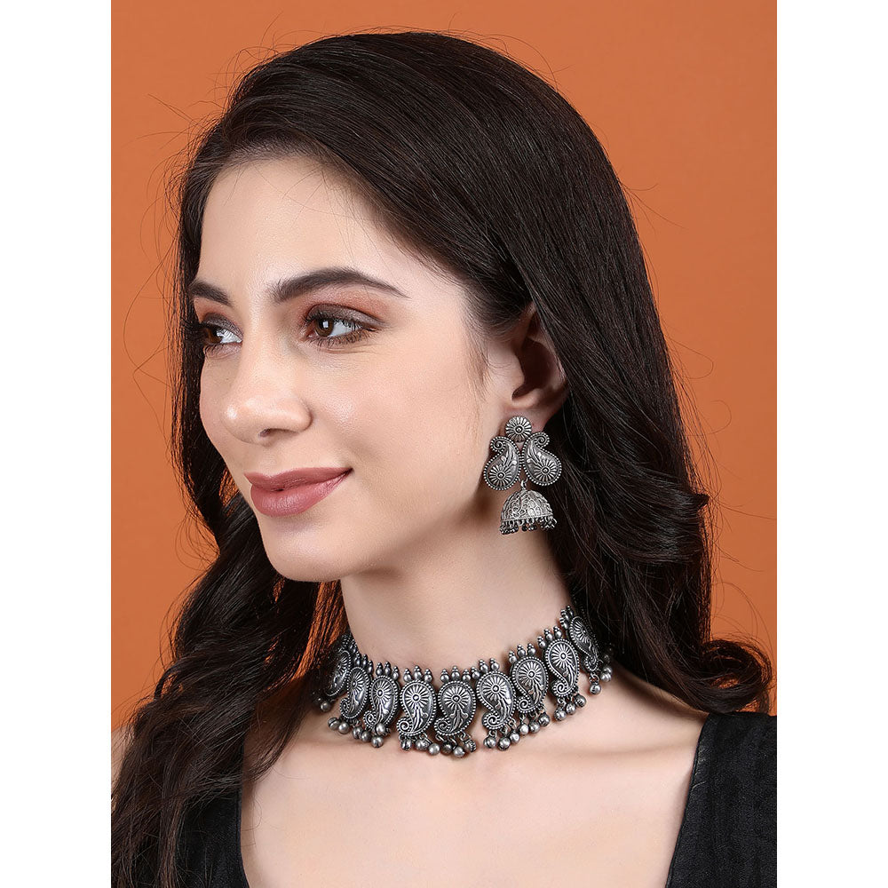 Auraa Trends Women Classic Oxidised Grey Necklace Set