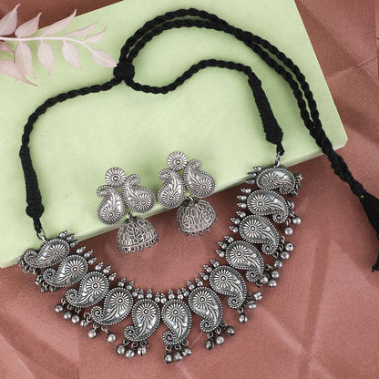 Auraa Trends Women Classic Oxidised Grey Necklace Set