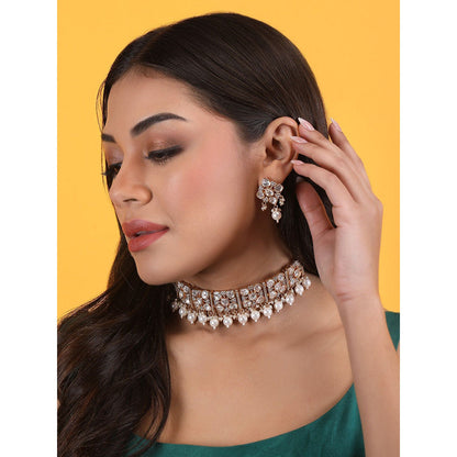 Auraa Trends 22K Gold Tone Kundan & Pearls Meenakari Jewellery Earring For Women