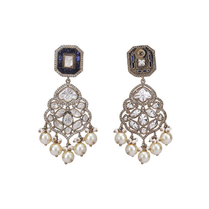 Auraa Trends 22Kt Gold Plated Kundan White Jewellery Set