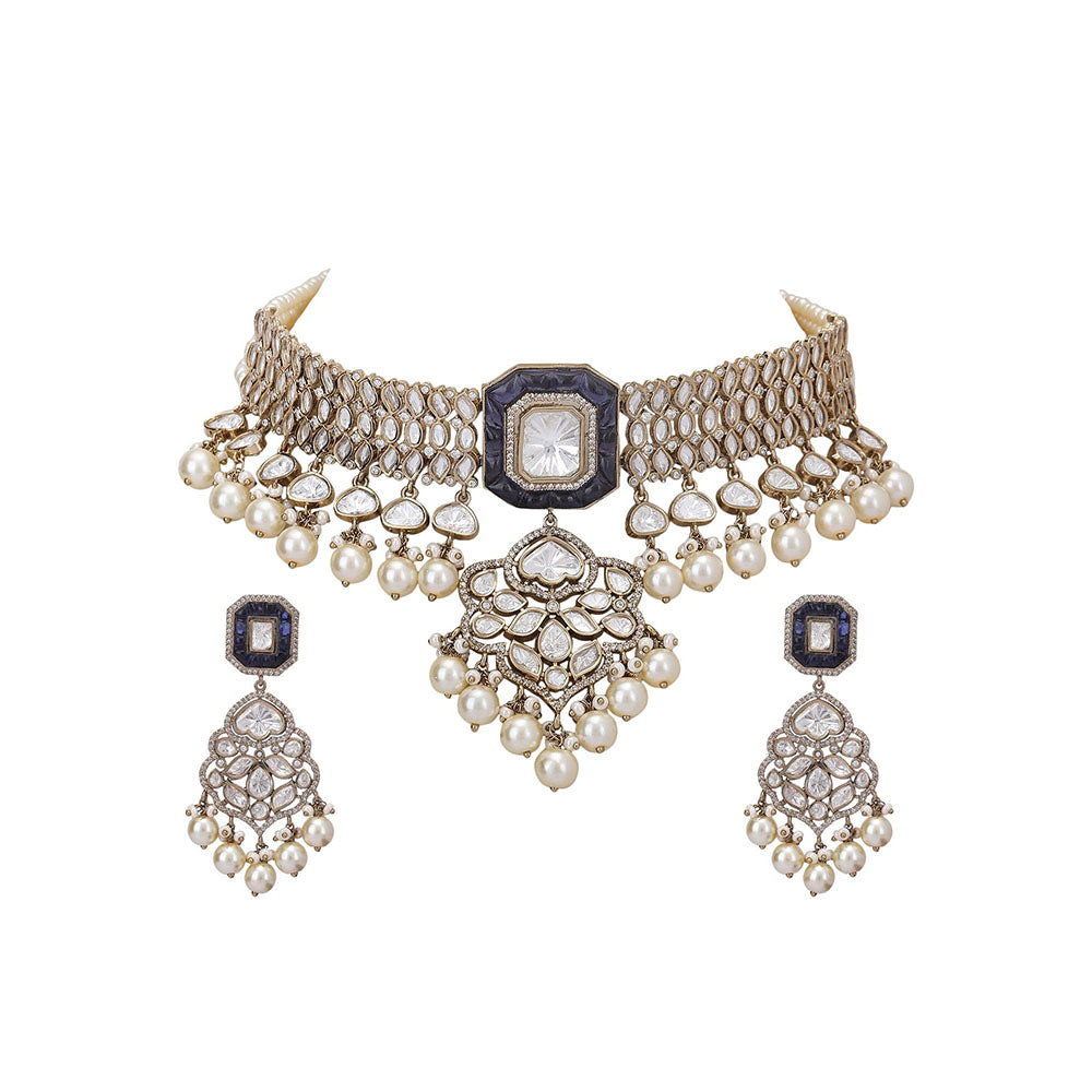 Auraa Trends 22Kt Gold Plated Kundan White Jewellery Set