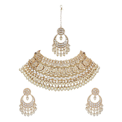 Auraa Trends 22Kt Gold Plated Kundan Golden Choker Jewellery Set