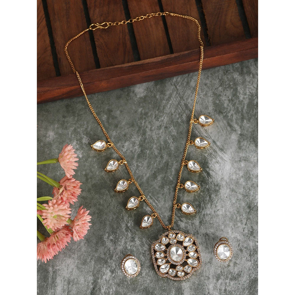 Auraa Trends 22Kt Gold Plated Kundan Jewellery Set For Women