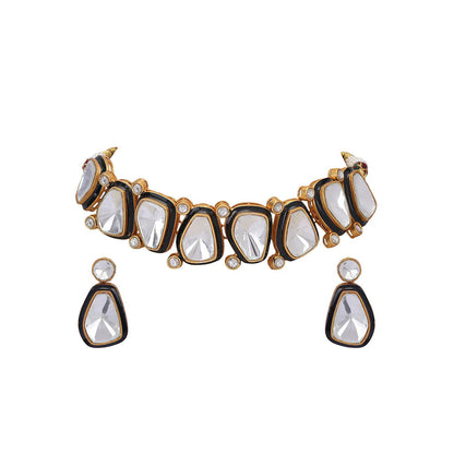 Auraa Trends 22Kt Gold Plated Kundan Black And White Jewellery Set