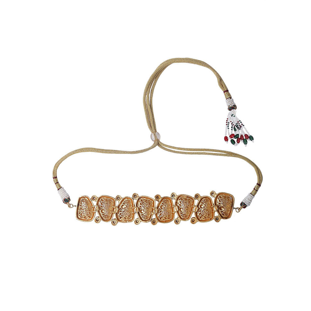 Auraa Trends 22Kt Gold Plated Kundan Black And White Jewellery Set