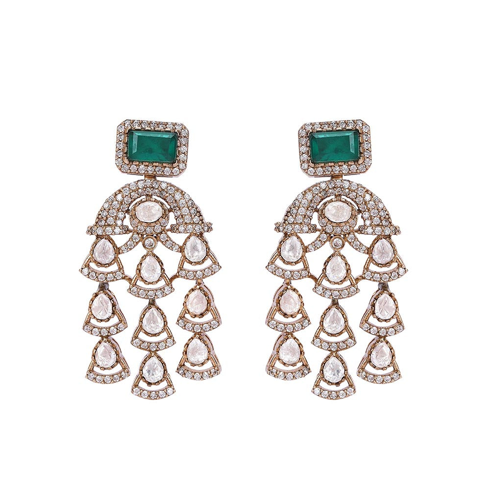 Auraa Trends Green Gold-Plated Kundan-Studded and Beaded Jewellery Set