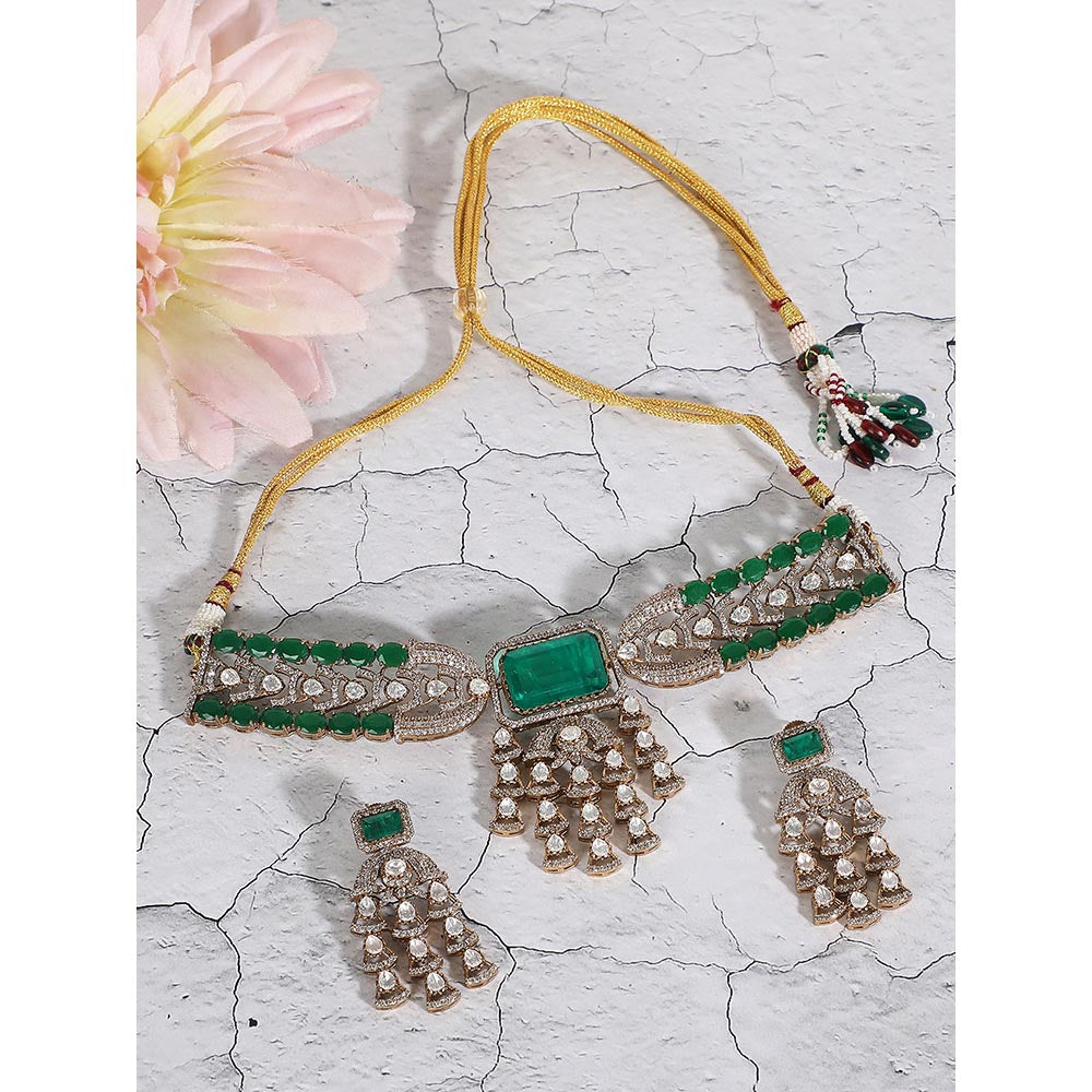 Auraa Trends Green Gold-Plated Kundan-Studded and Beaded Jewellery Set