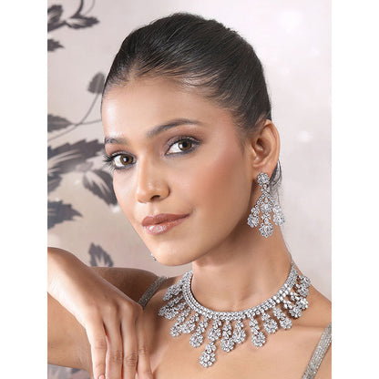 Auraa Trends Silver Elegant Necklace with Earrings