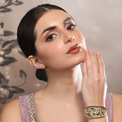 Auraa Trends Green Antique Gold-Plated Bracelet