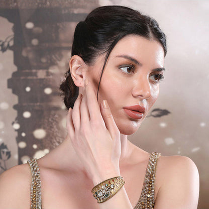 Auraa Trends Green Antique Gold-Plated Bracelet