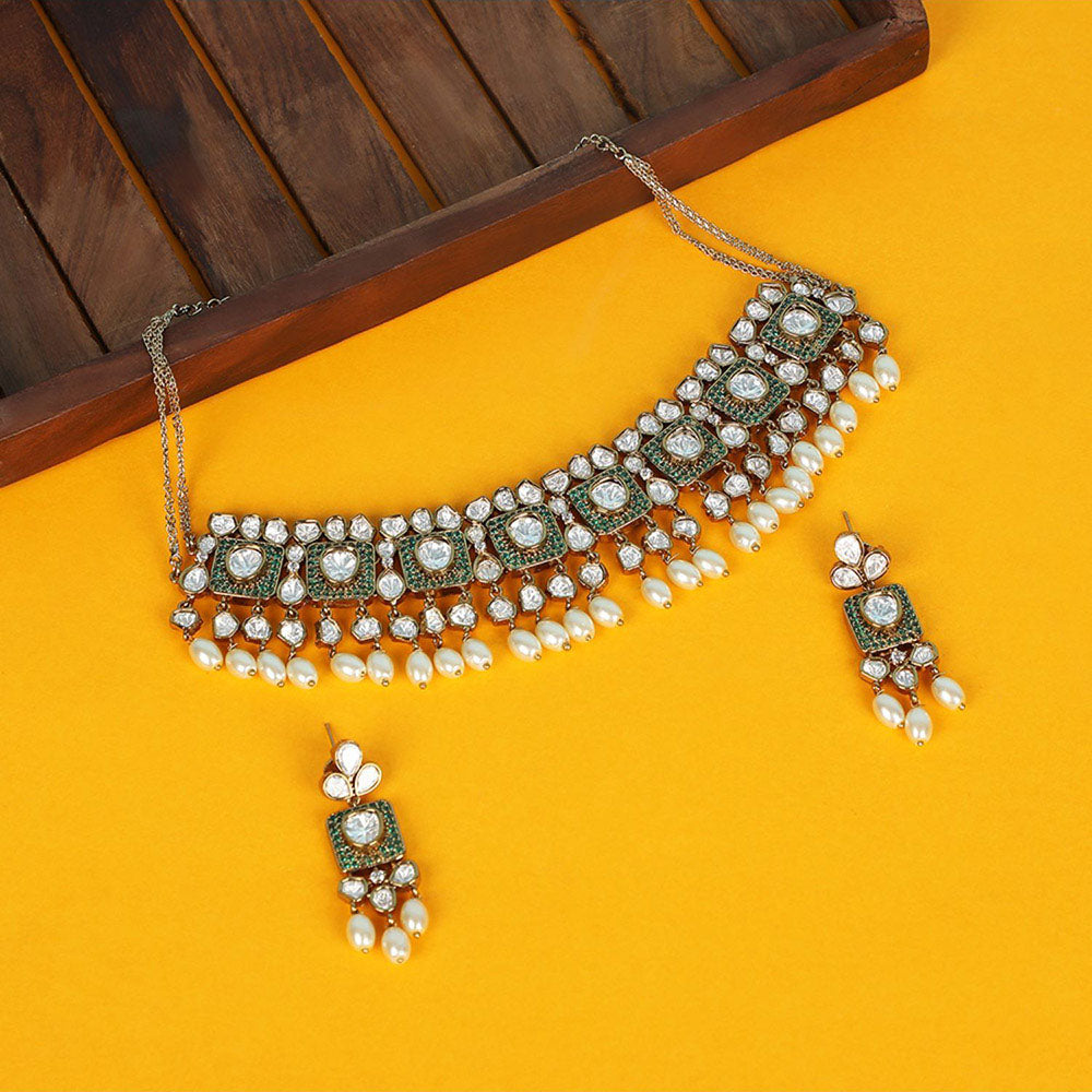 Auraa Trends Green Royal Kundan Pearl Choker Necklace Set