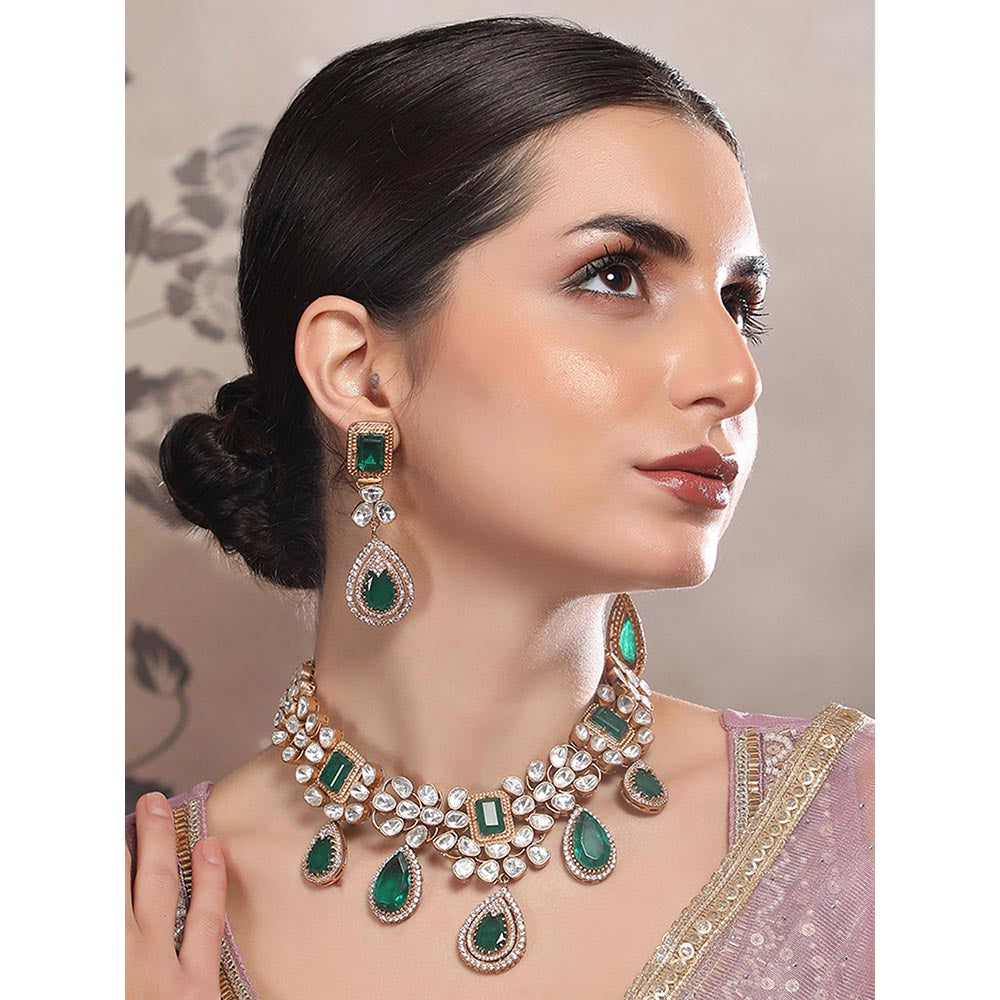 Auraa Trends Luxurious Emerald Green and Crystal Kundan Necklace with Earrings