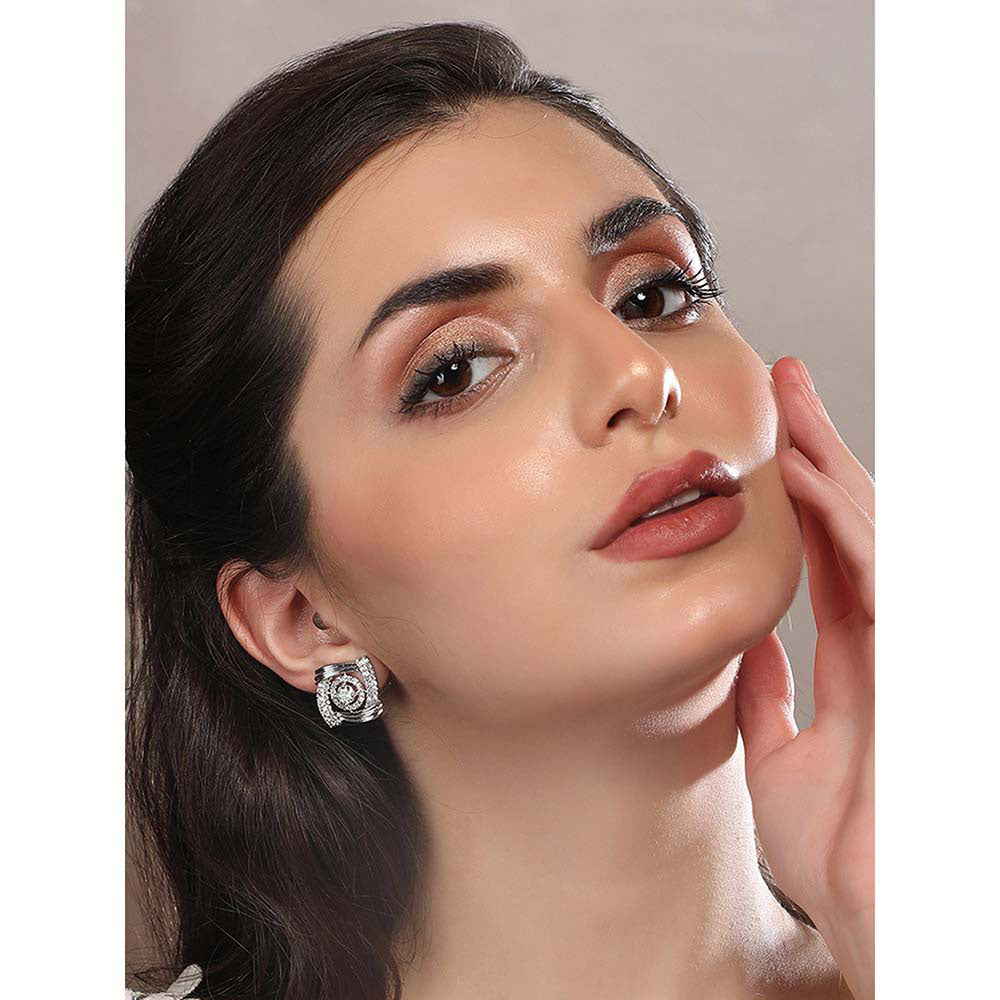 Auraa Trends Elegant Rose-Inspired Diamond Stud Earrings