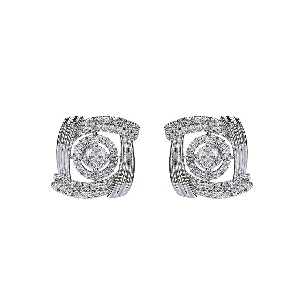 Auraa Trends Elegant Rose-Inspired Diamond Stud Earrings