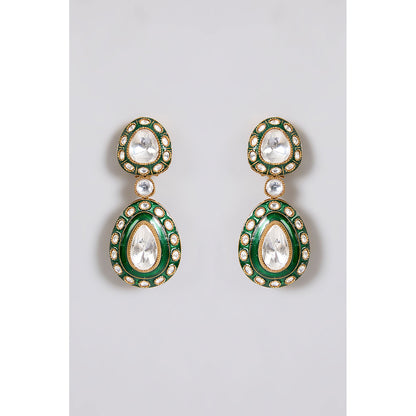 Auraa Trends Emerald Green Kundan and White stone Bridal Necklace Set