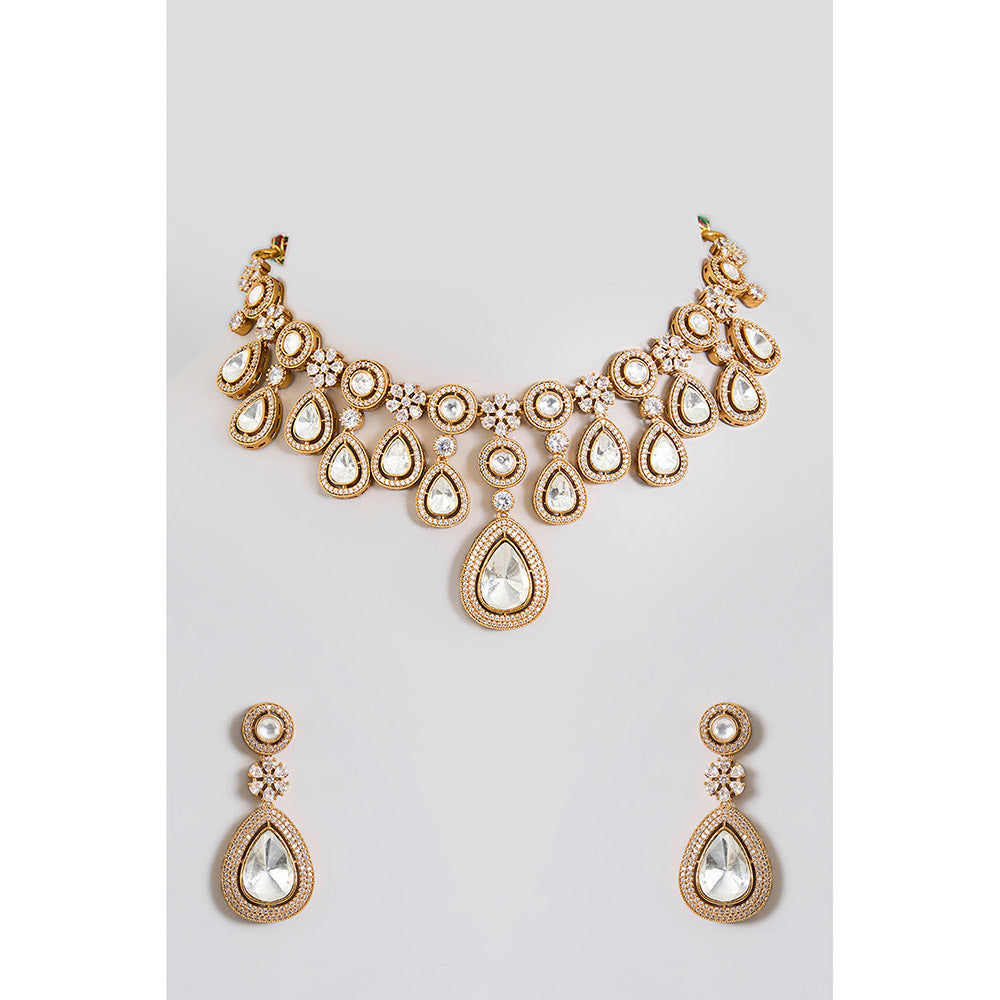 Auraa Trends Royal Maroon and White Kundan Pendant Necklace Set