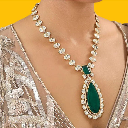 Auraa Trends Gold-Plated Emerald Green Stone Studded Necklace Set