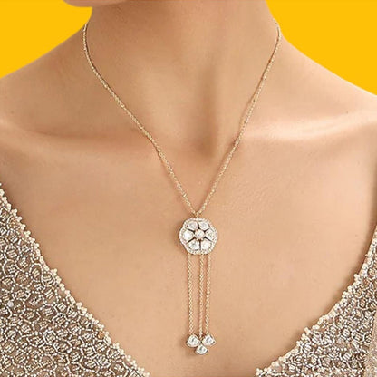 Auraa Trends Elegant White Floral Kundan Necklace Set