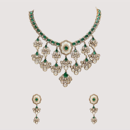 Auraa Trends Traditional Green Kundan Stone Bridal Necklace Set