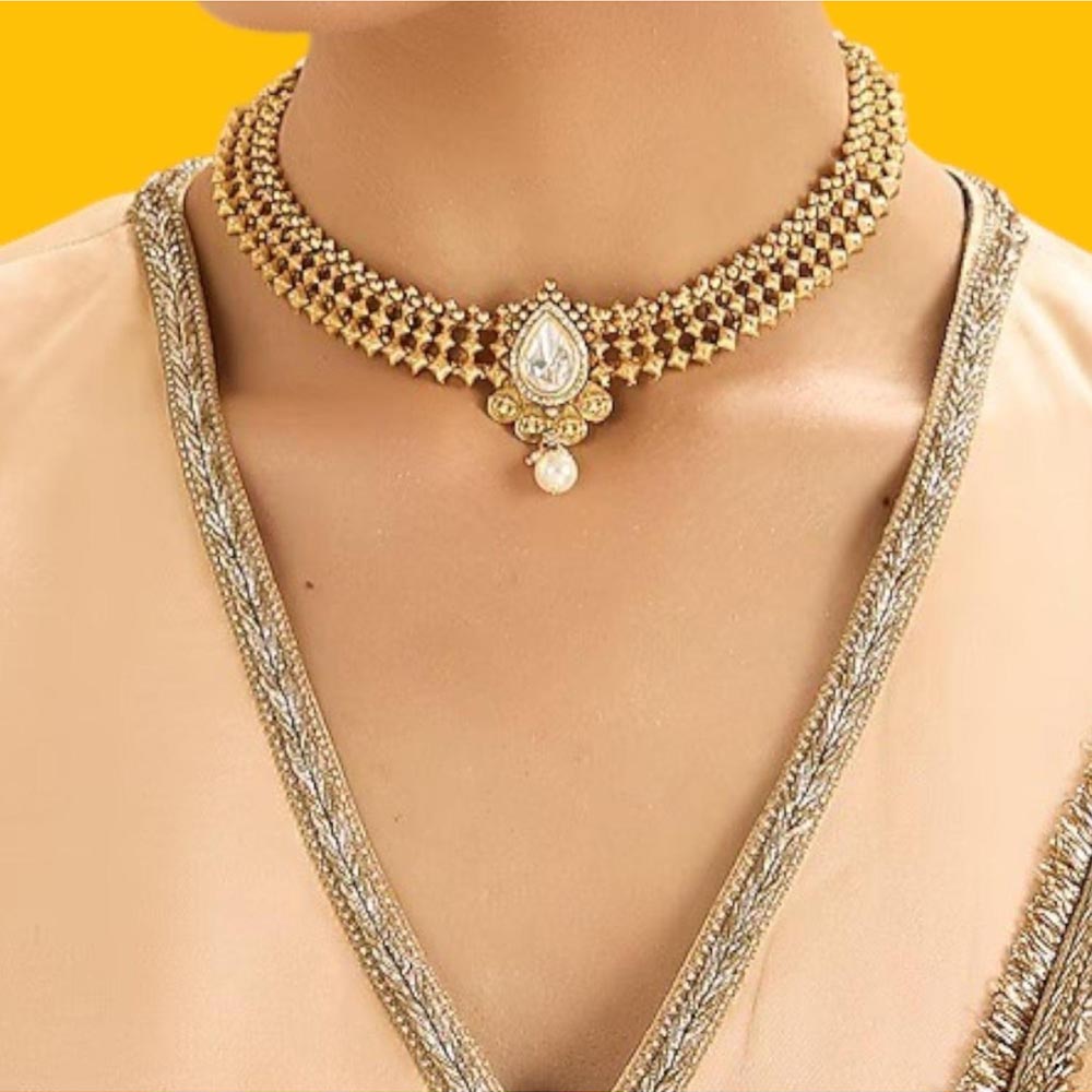 Auraa Trends Elegant Gold-Plated Kundan Choker Necklace Set