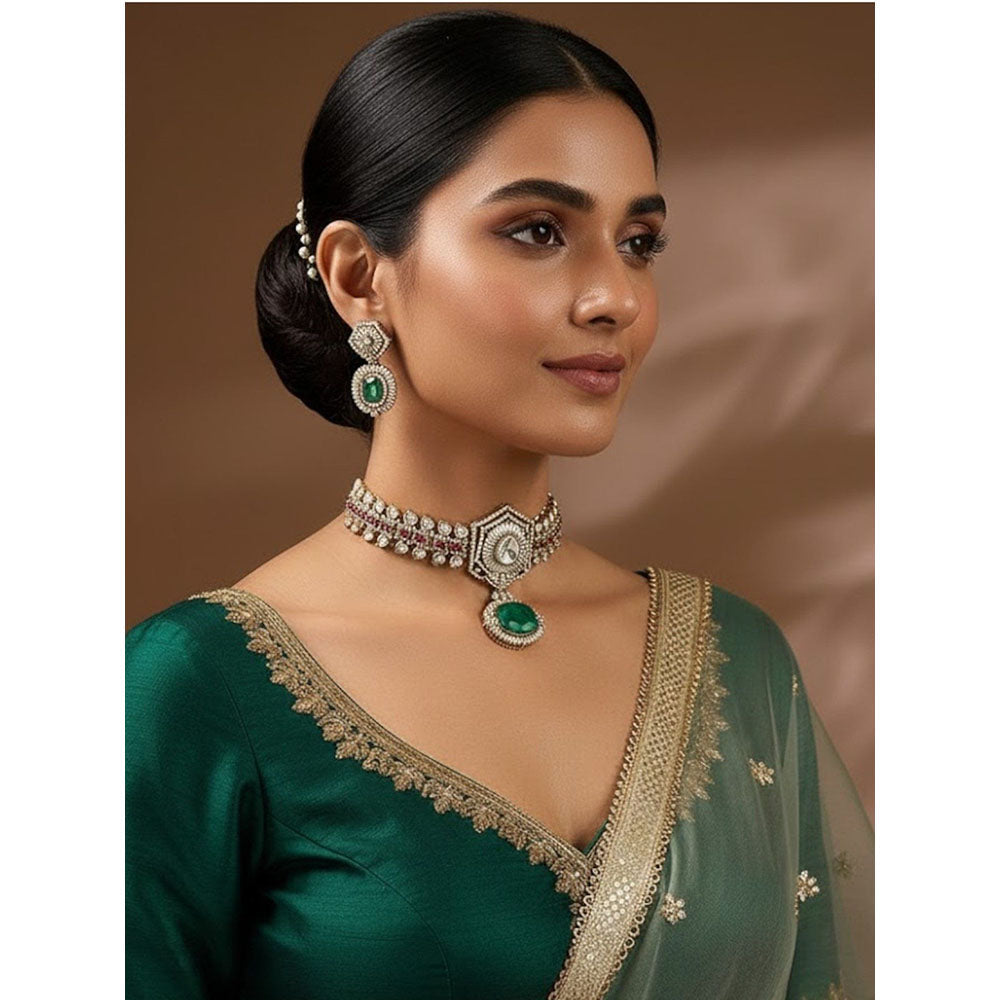 Auraa Trends Antique Gold-Plated Green Stone Kundan Choker Jewellery Set
