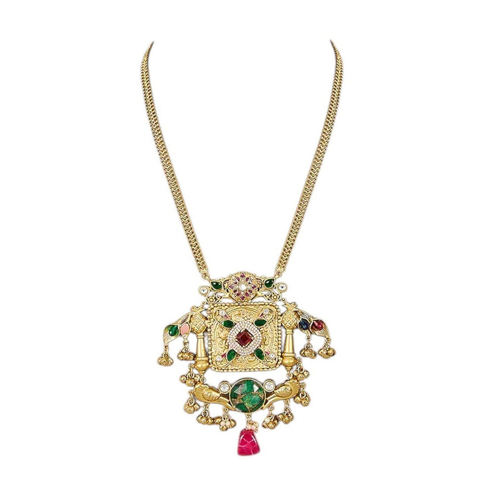 Auraa Trends Exquisite Green and Ruby Traditional Jewellery Set