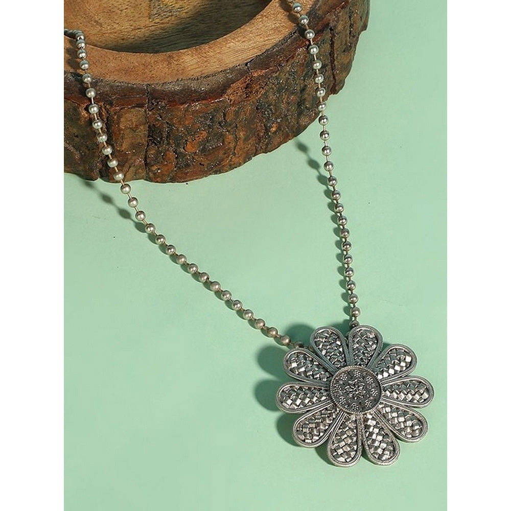 Auraa Trends Oxidised Silver Floral Pendant Necklace for Women