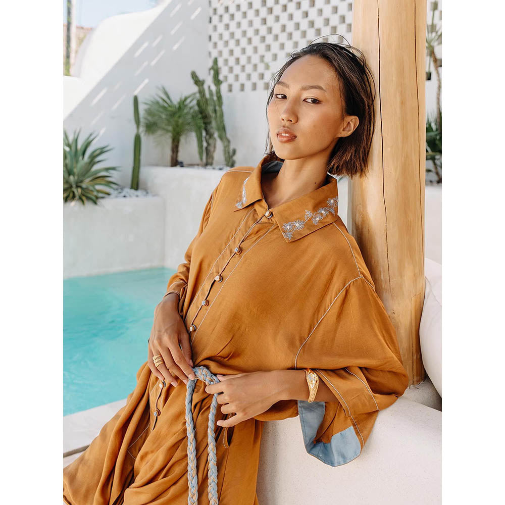 Auruhfy Rustic Amore Embroidered Collar Neck Tunic