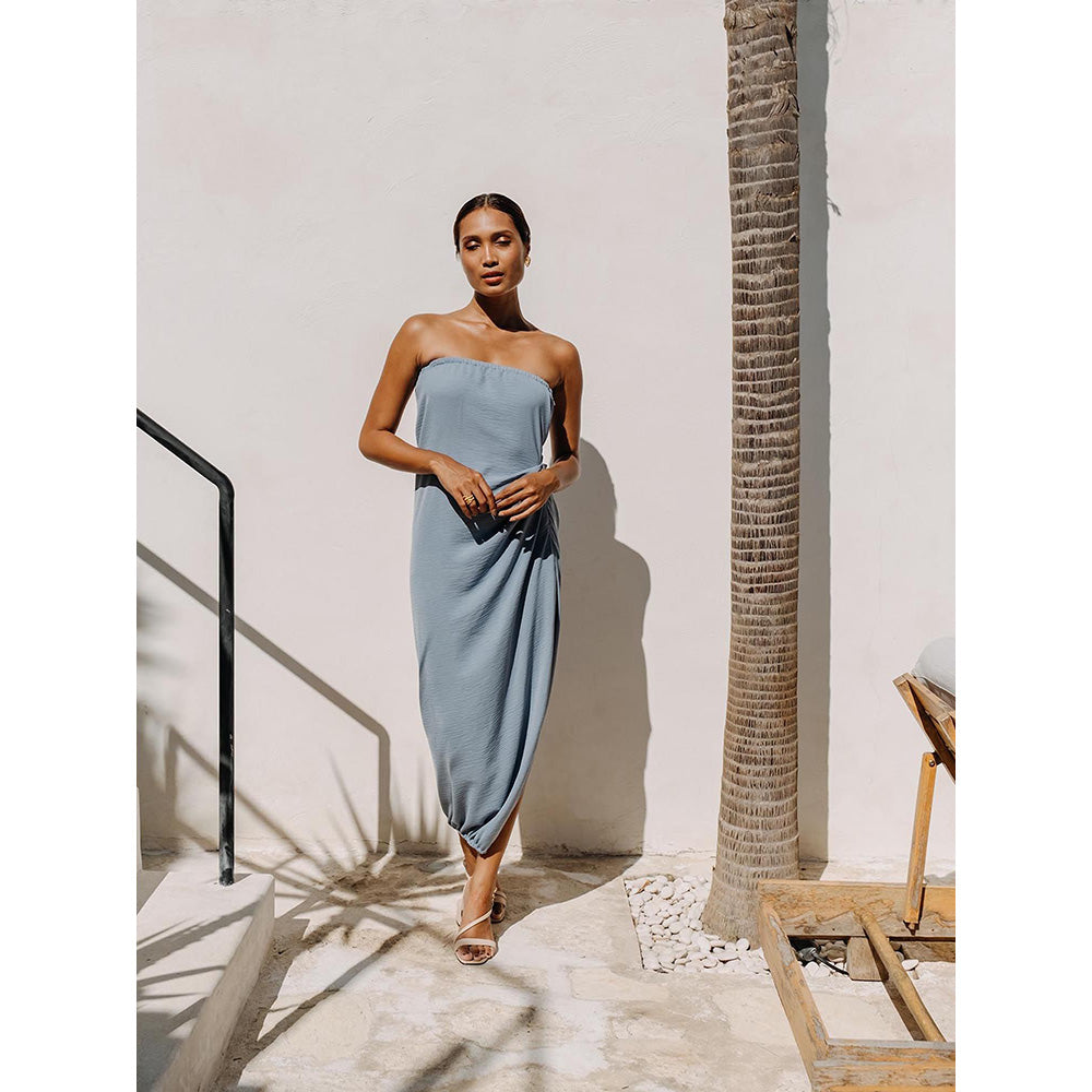 Auruhfy Joy Wave Solid Strapless Tube Dress with Cape (Set of 2)