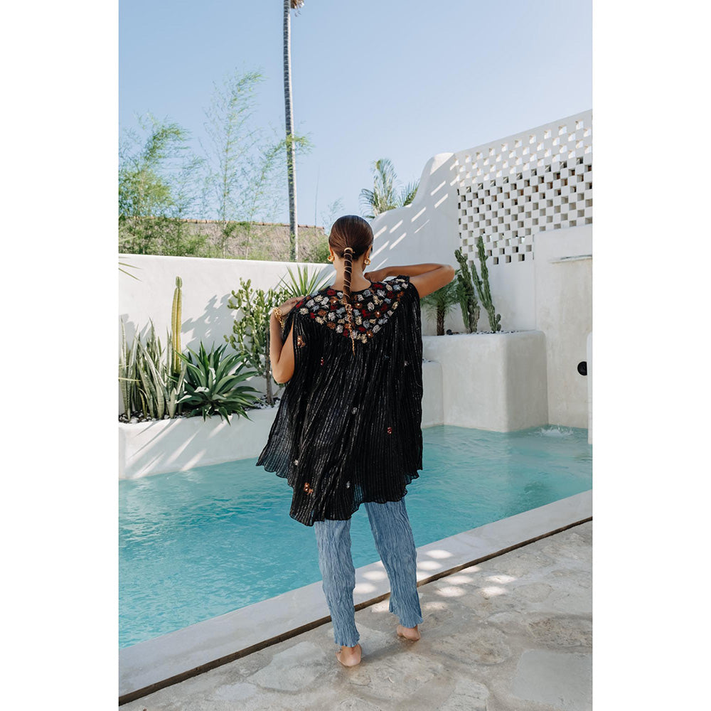 Auruhfy Black Embroidered Ash Cape