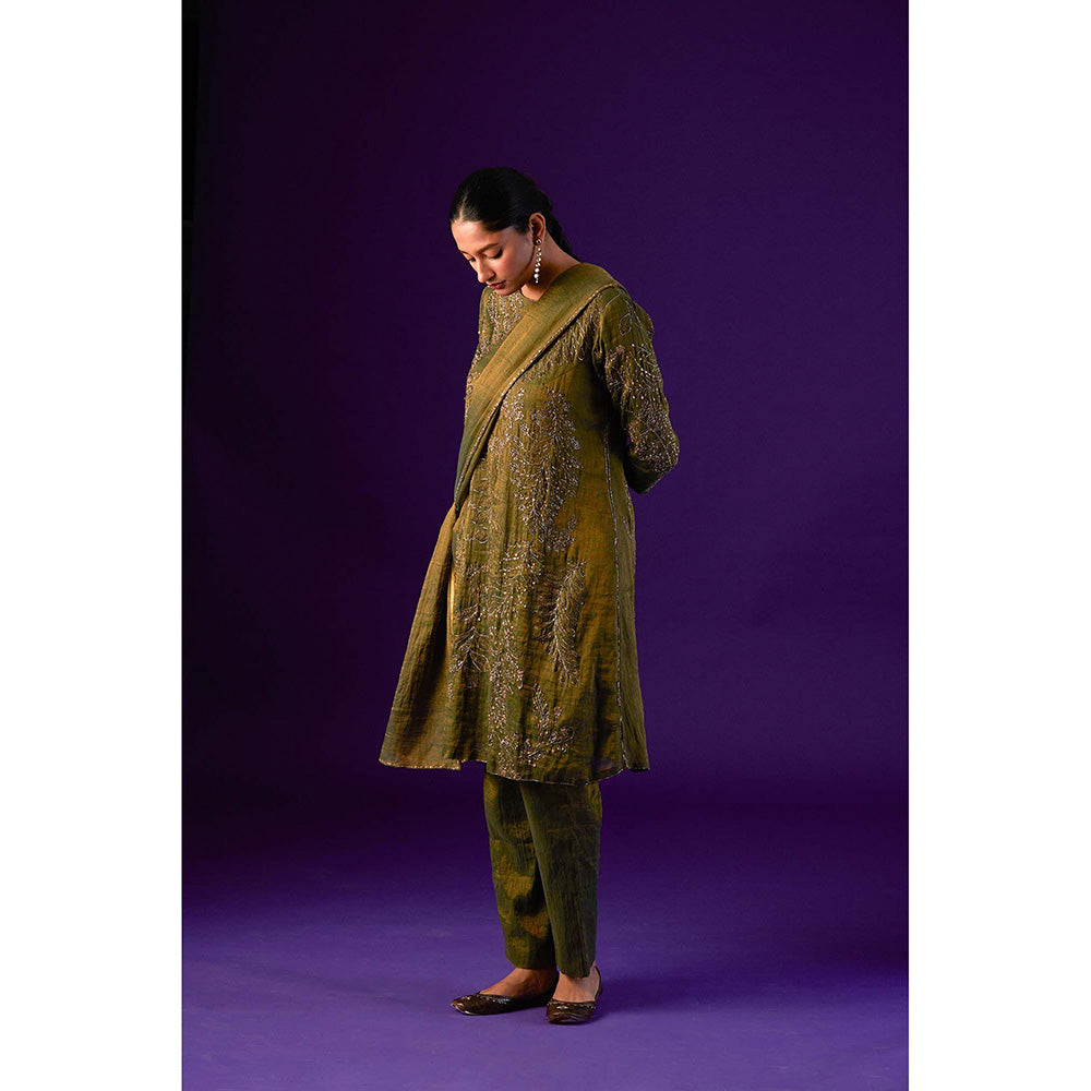 AURUL Dark Green Embroidered Kurta with Pant and Dupatta (Set of 3)
