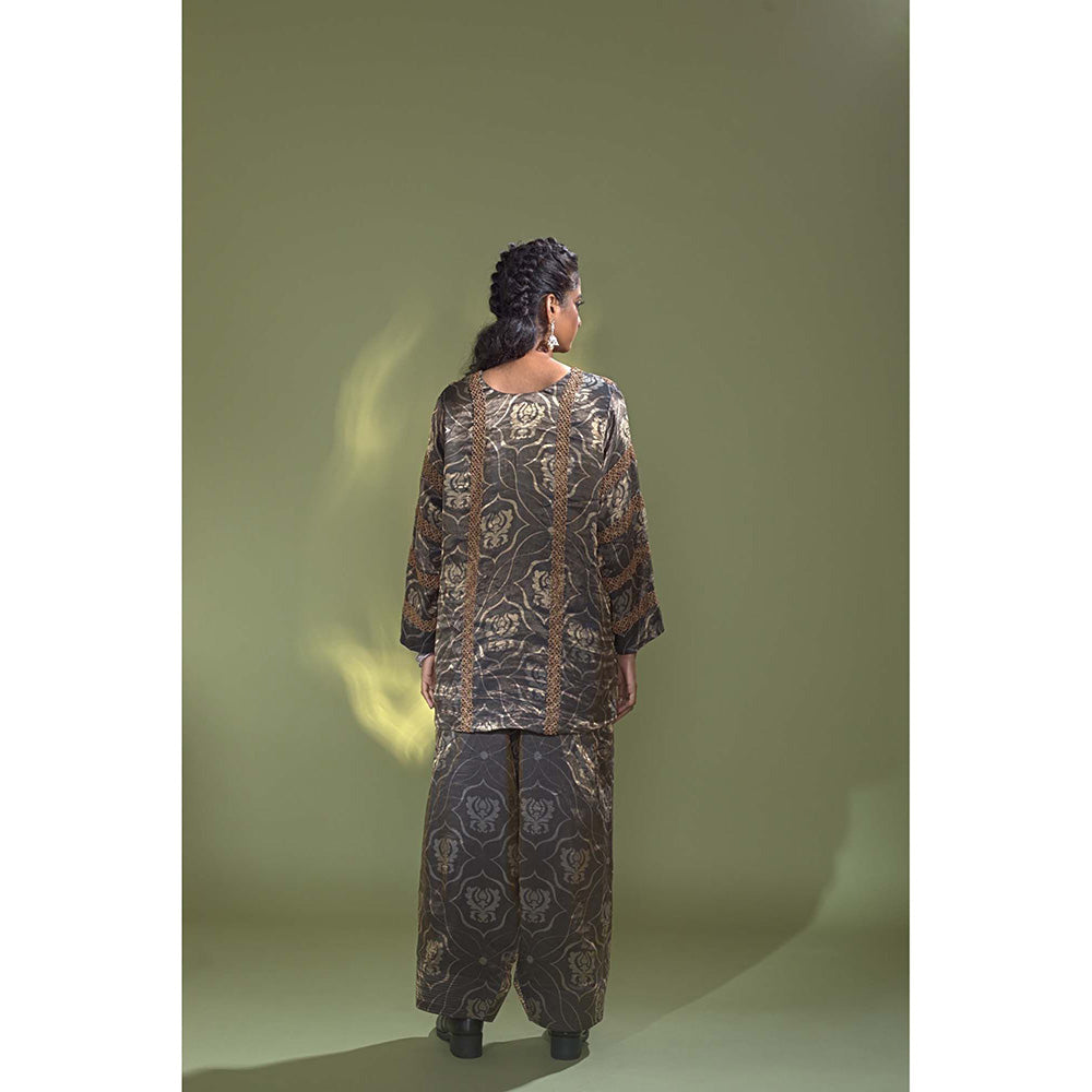 AURUL Deep Blue Banaras Silk Co-Ord (Set of 2)