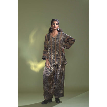 AURUL Deep Blue Banaras Silk Co-Ord (Set of 2)