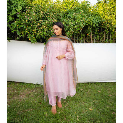AYAKA Scalloped Dupatta