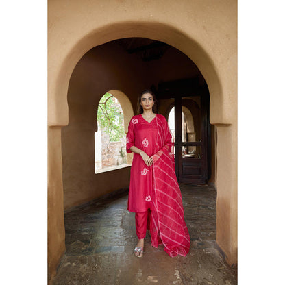 AYAKA Scalloped Leheriya Dupatta