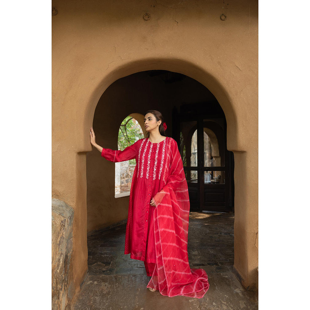 AYAKA Scalloped Leheriya Dupatta