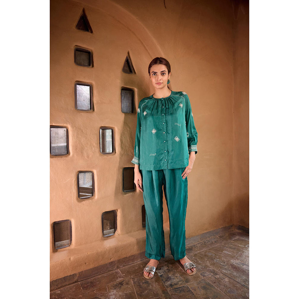 AYAKA Dale Green Front Open Top