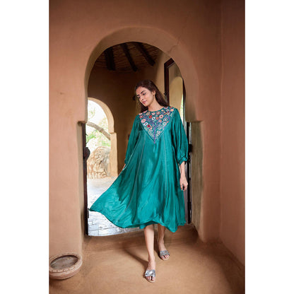 AYAKA Julian Green Embroidered Panel Dress (Set of 2)