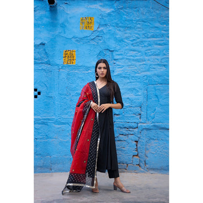 Bannhi by Priyanka Rathore Black Angarkha Suit (Set of 3)