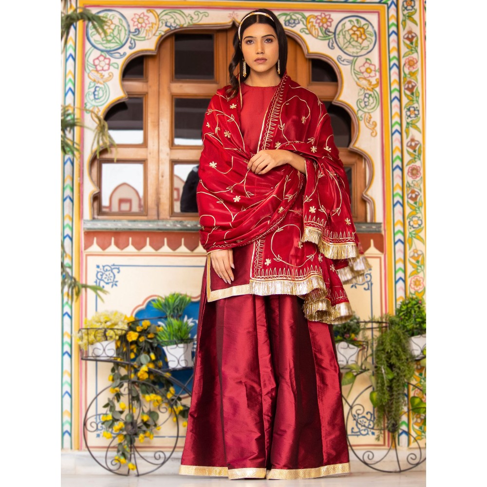 Bannhi by Priyanka Rathore Kurjan Maroon Sharara (Set of 3)