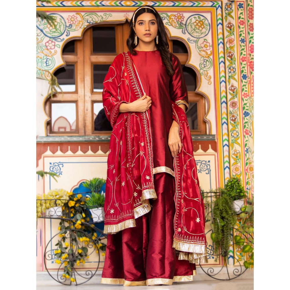 Bannhi by Priyanka Rathore Kurjan Maroon Sharara (Set of 3)