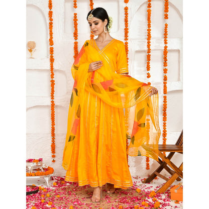 Bannhi by Priyanka Rathore Gauri Yellow Floor Length Anarkali with Potli bag (Set of 3)