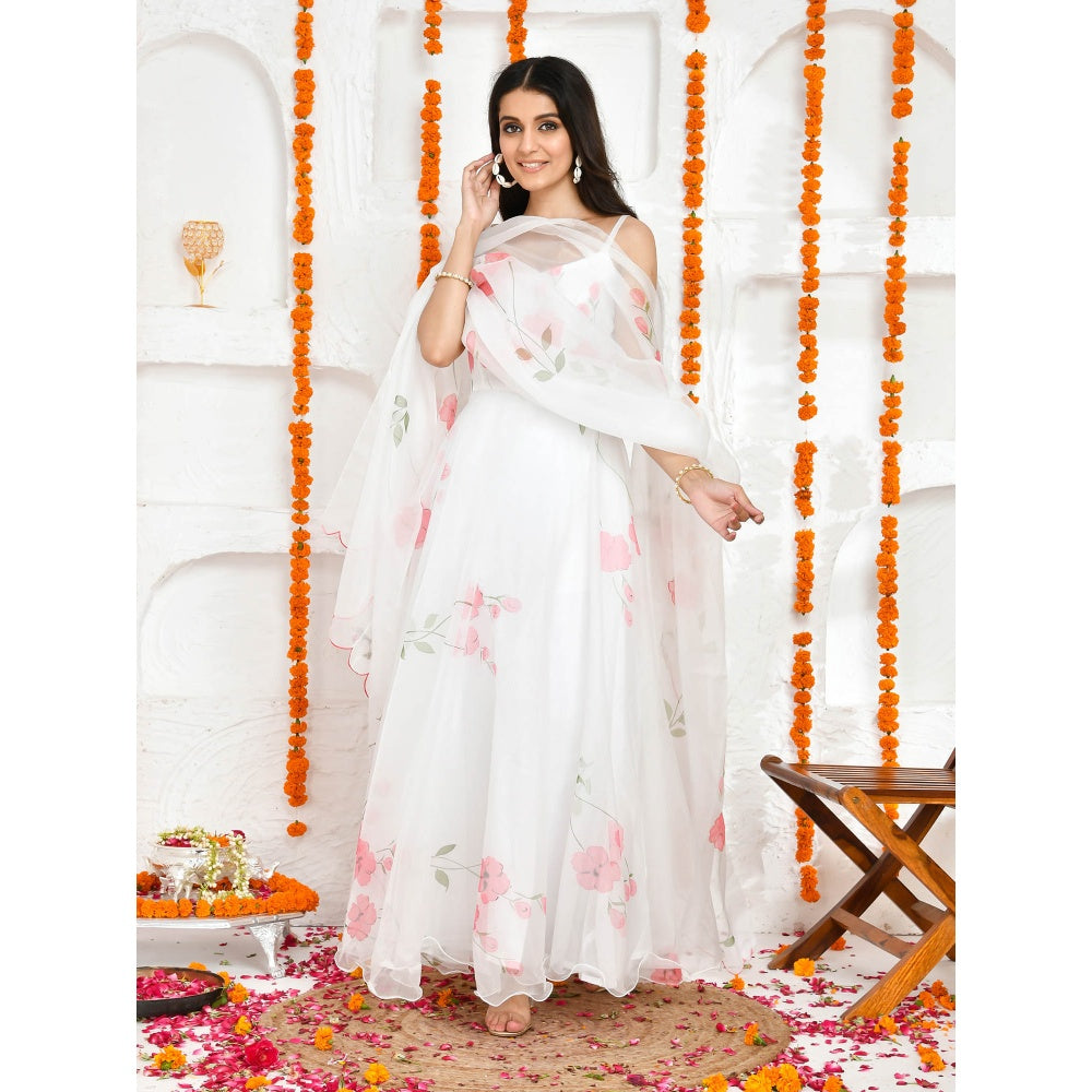 Bannhi by Priyanka Rathore Samvit White Hand painted Floor Length Anarkali (Set of 2)