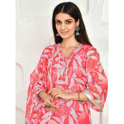 Bannhi by Priyanka Rathore Amrita Pink Chanderi Kurta (Set of 3)