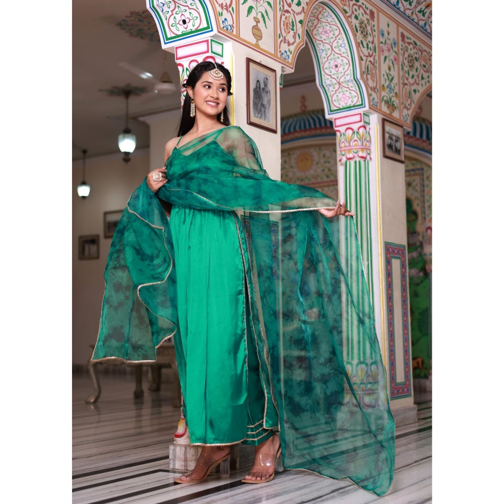 Bannhi by Priyanka Rathore Ila Satin Suit (Set of 3)